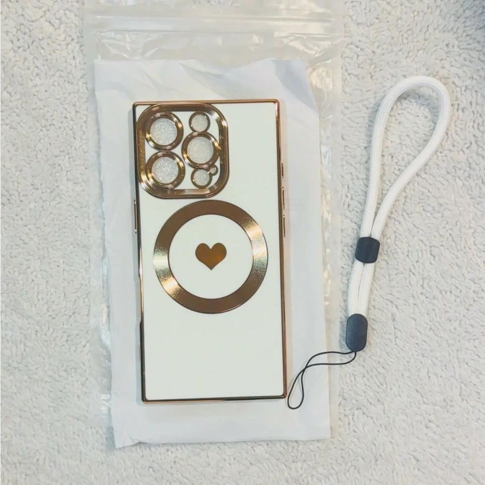 Luxury Case for iPhone 16 Pro White/Gold Square Design with MagSafe and strap